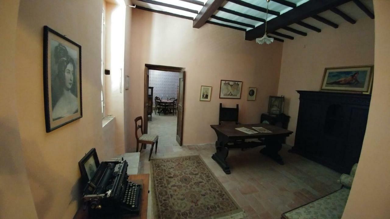 Pensjonat Casa Francesconi Pietra Rossa Zewnętrze zdjęcie
